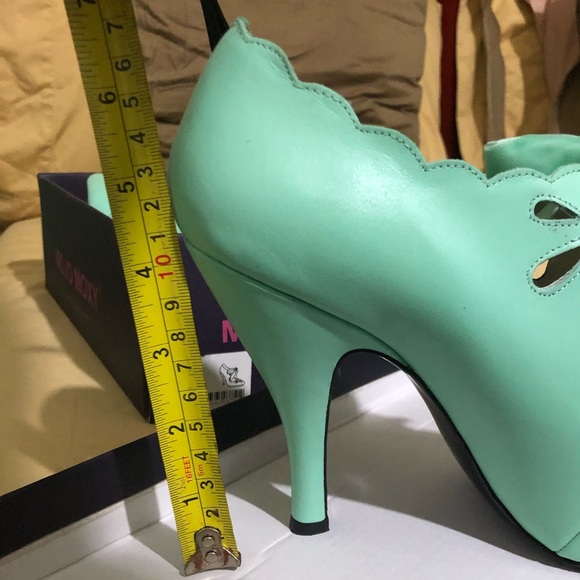 🏆HP🏆Mojo Moxy Buffy, size 10M - Picture 8 of 8